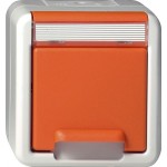 Gira 4440309 Schuko-Steckdose 16A 250V mit orangem Klappdeckel und Beschriftungsfeld Orange 